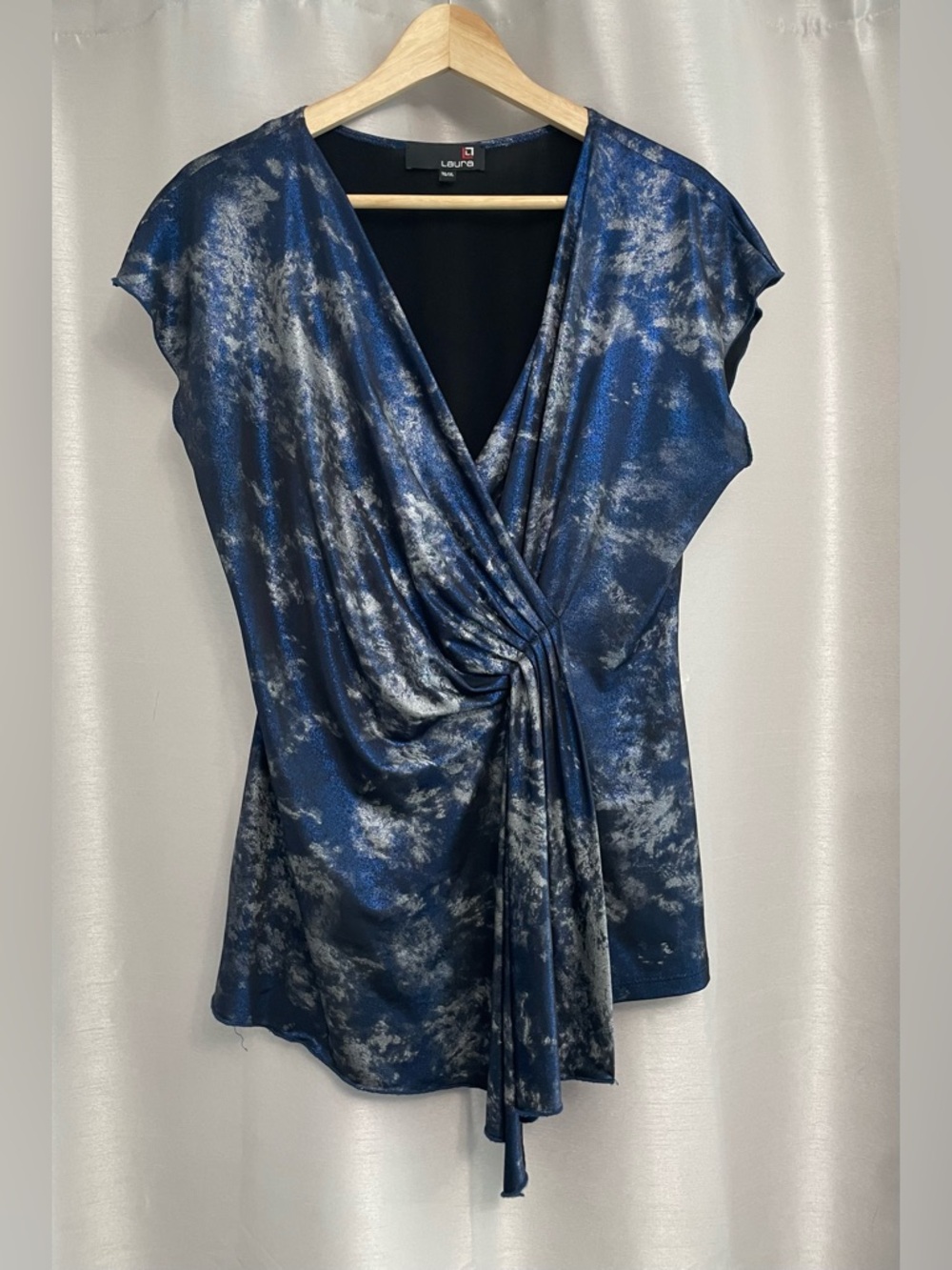 Laura Blue Metallic Abstract Ruched Wrap Top - Picture 2 of 3